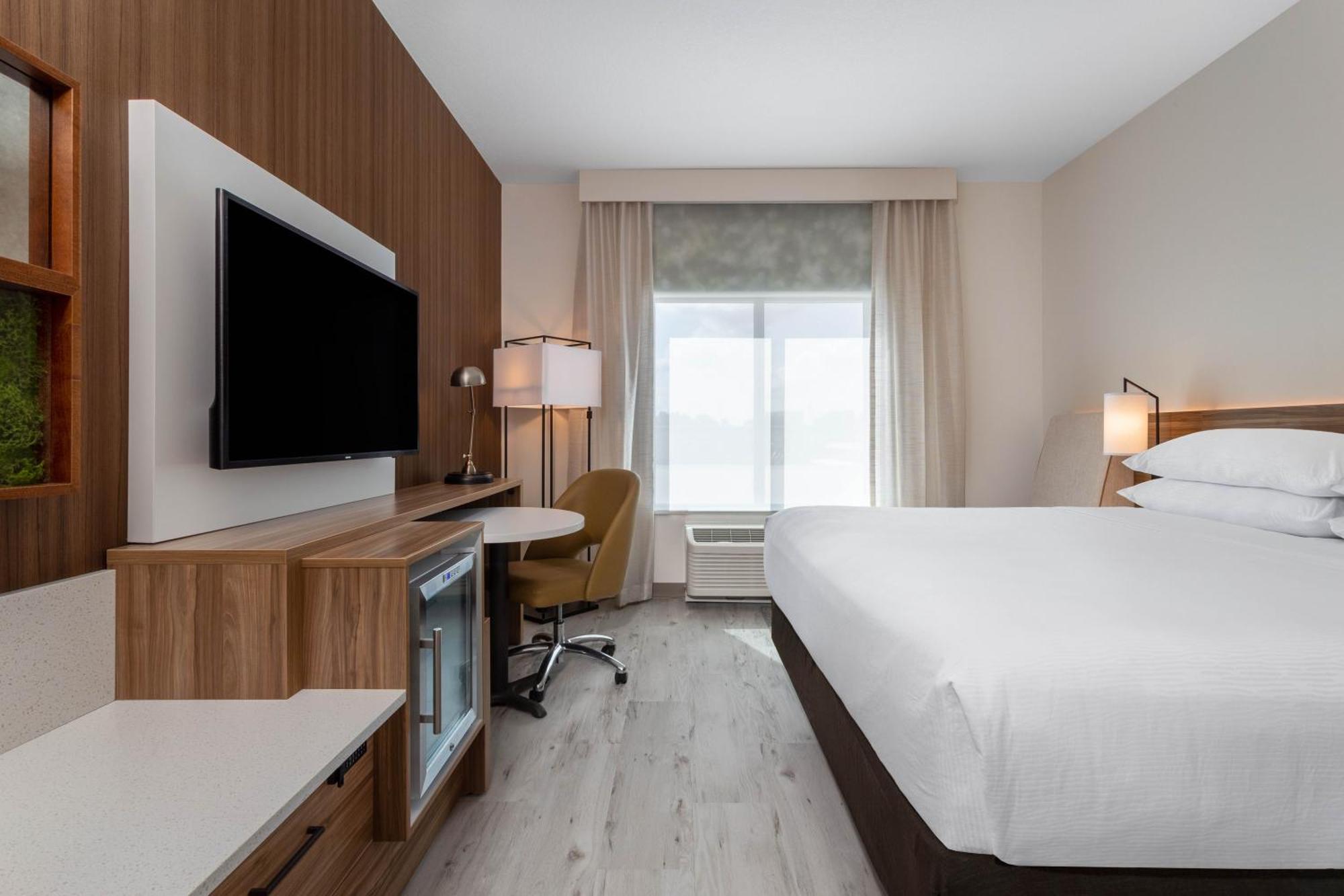 King Room No Resort Fee,1285236229:JPEG